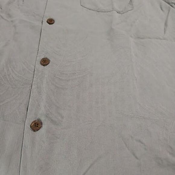 Tommy Bahama Men's Medium 100% Silk Taupe Embossed Short-Sleeved Hawaiian Shirt - Picture 12 of 13